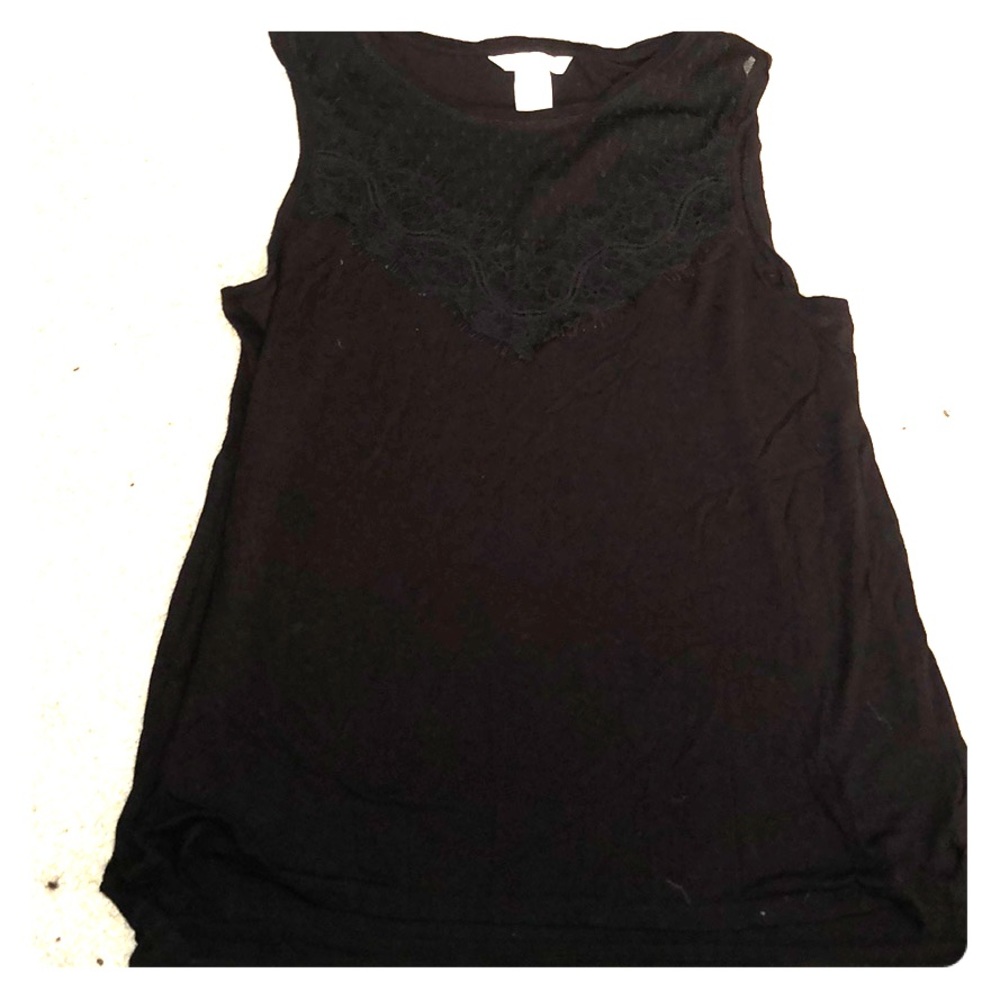 Flowy Lace sleeveless blouse